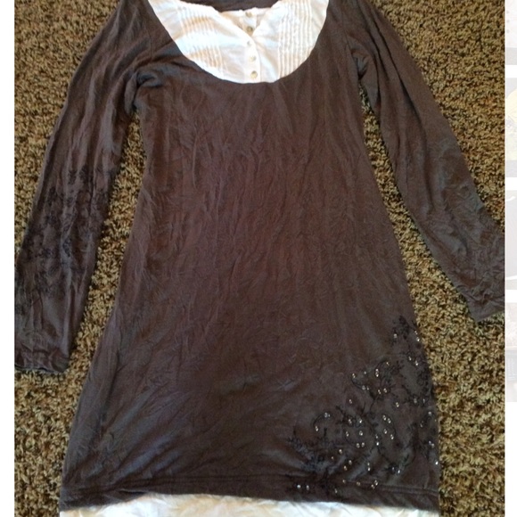 VENUS Dresses & Skirts - Lightly worn, great condition